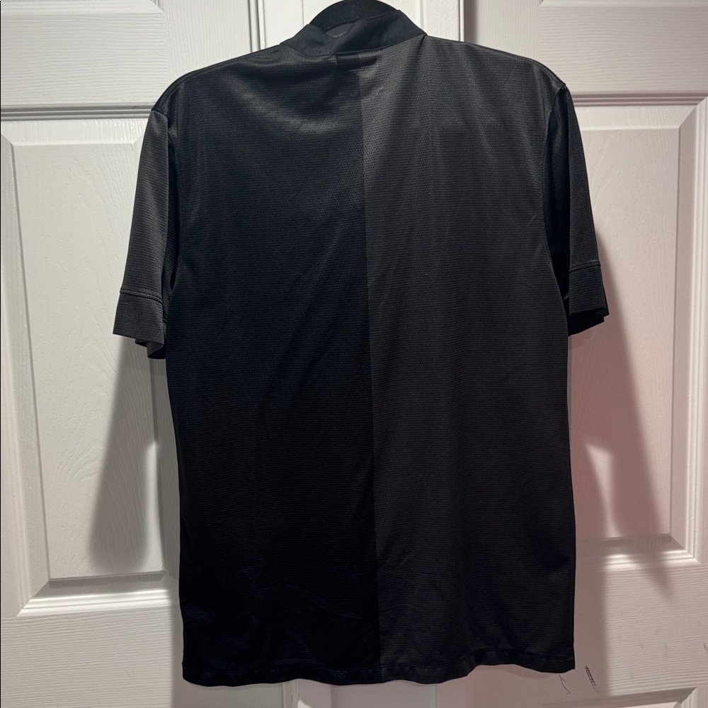 Nike Black Jersey with Gold Details - Picture 3 of 3